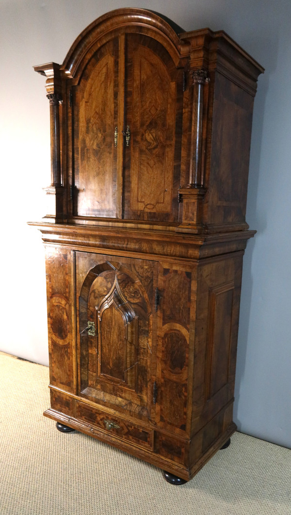 Buffet due corpi fine 17 inizio 18