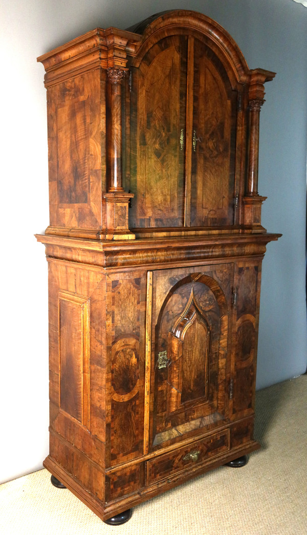 Buffet due corpi fine 17 inizio 18