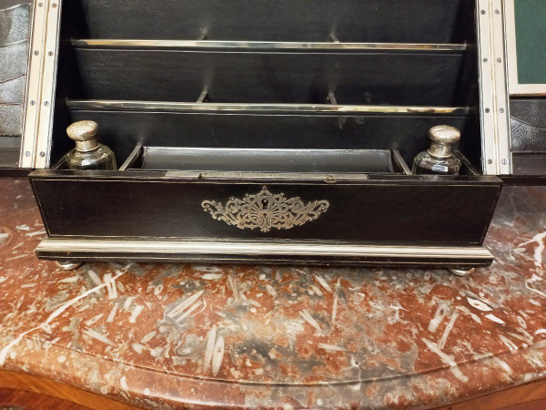 Büroschrank aus Leder und Silberbronze, signiert Sormani