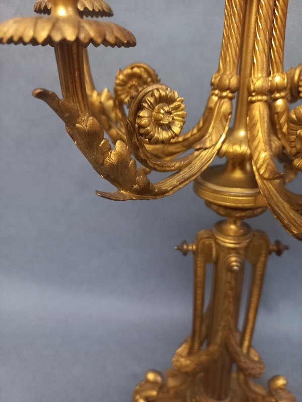 Paire De Candélabres En Bronze Doré Et Ciselé XIXe Siècle St Louis XVI
