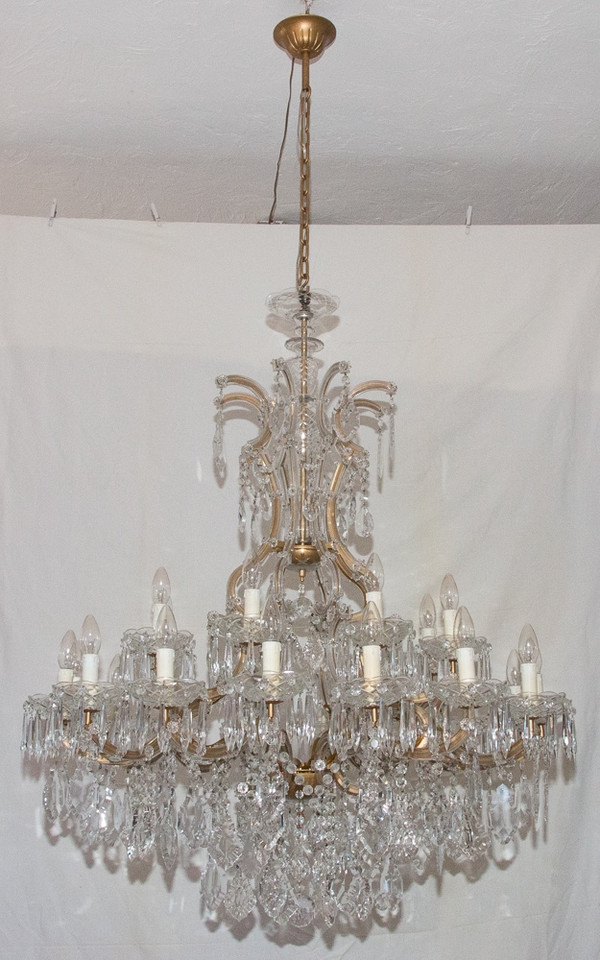 Large Italian Murano Chandelier with 24 Lights Mid 20th Century