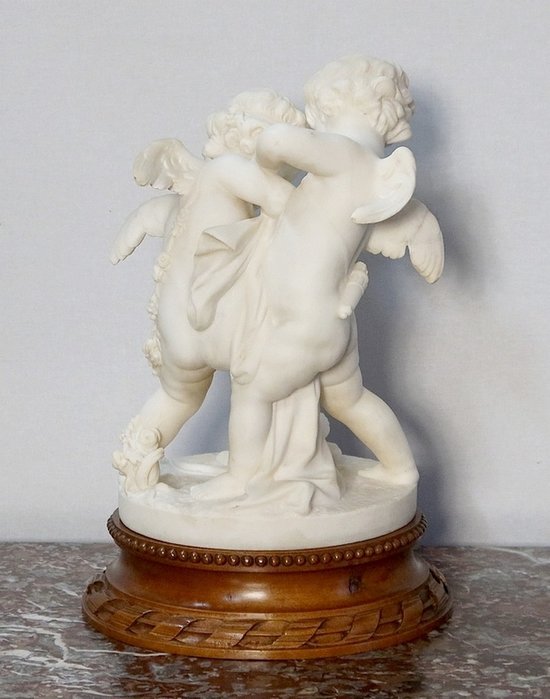  Alabaster sculpture "Two Loves Fighting for a Heart" after E-M. Falconet - XIXth