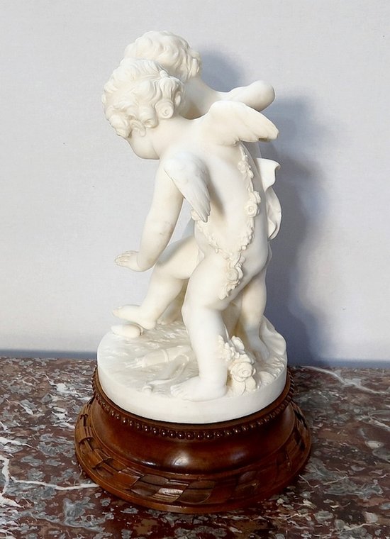  Alabaster sculpture "Two Loves Fighting for a Heart" after E-M. Falconet - XIXth