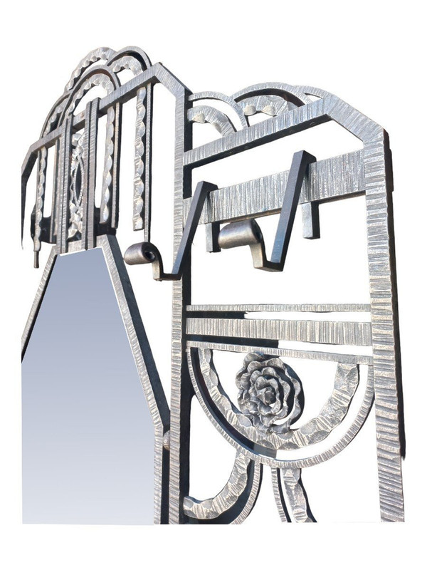 Art-Deco-Garderobe aus ramponiertem Eisen, 1930