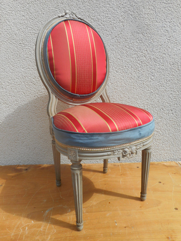 Ensemble De Salon Louis XVI En Bois Laqué
