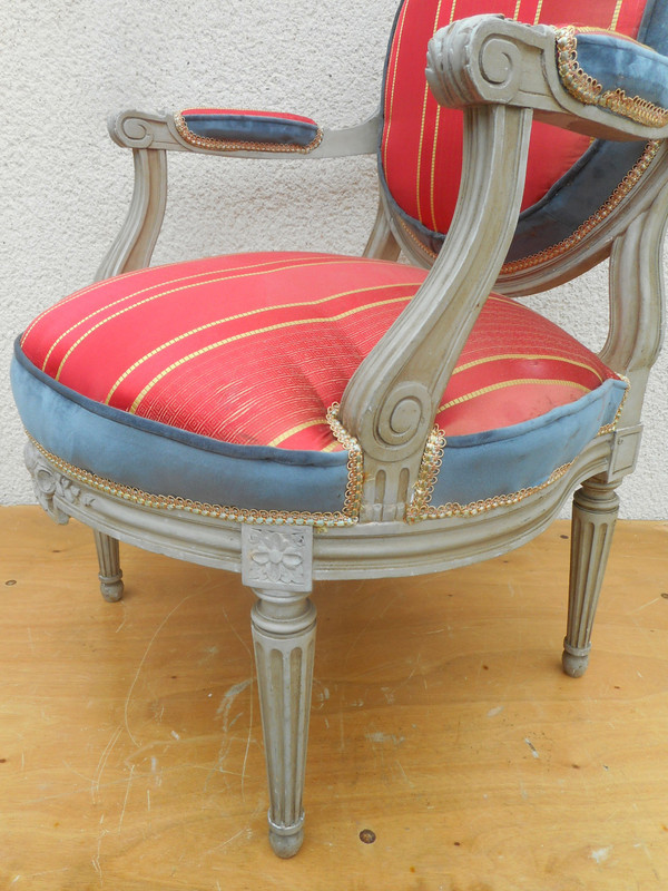 Ensemble De Salon Louis XVI En Bois Laqué