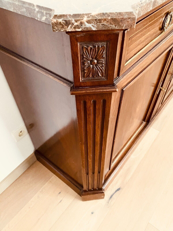 Credenza in stile Directory in mogano e impiallacciatura del XIX secolo