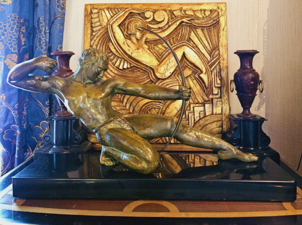 Arciere Art Déco Salvator Riolo in bronzo patinato