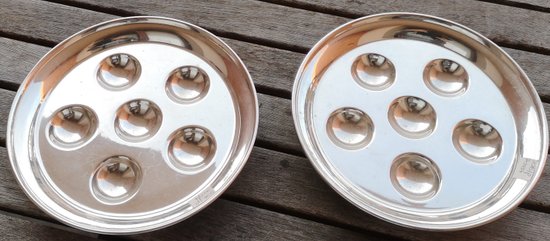 2 Wiskemann silver-plated snail serving plates