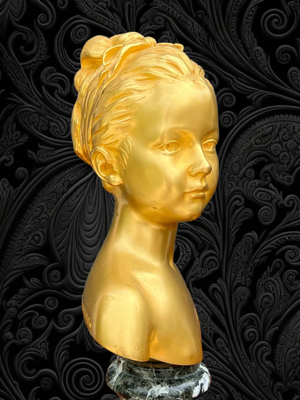 VERGOLDETE BRONZEBÜSTE VON „LOUISE BRONGNIART“ MIT DER UNTERZEICHNUNG VON HOUDON