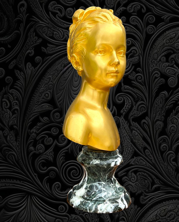 VERGOLDETE BRONZEBÜSTE VON „LOUISE BRONGNIART“ MIT DER UNTERZEICHNUNG VON HOUDON