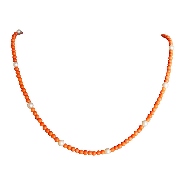 Collier Corail Et Perles, Fermoir Or 18 Carats.