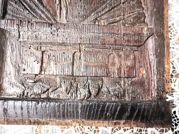 2 pannelli in rovere intagliato del XVII secolo raffiguranti uomo e donna