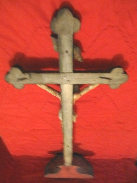 Portuguese Indo Christ on cross carved in wood with polychromes late 18th century