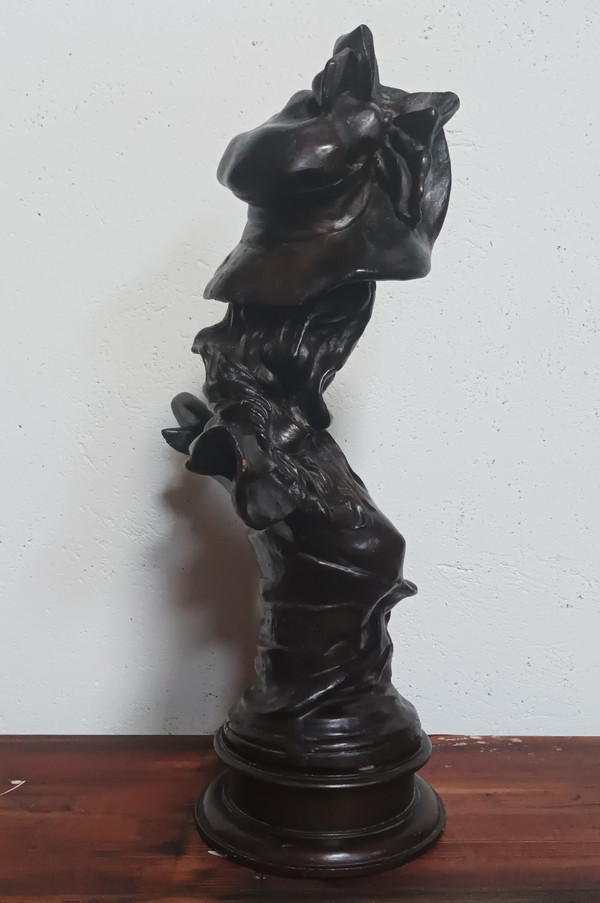 Anton Nelson (1880-1910) Busto femminile in gesso in stile Art Nouveau