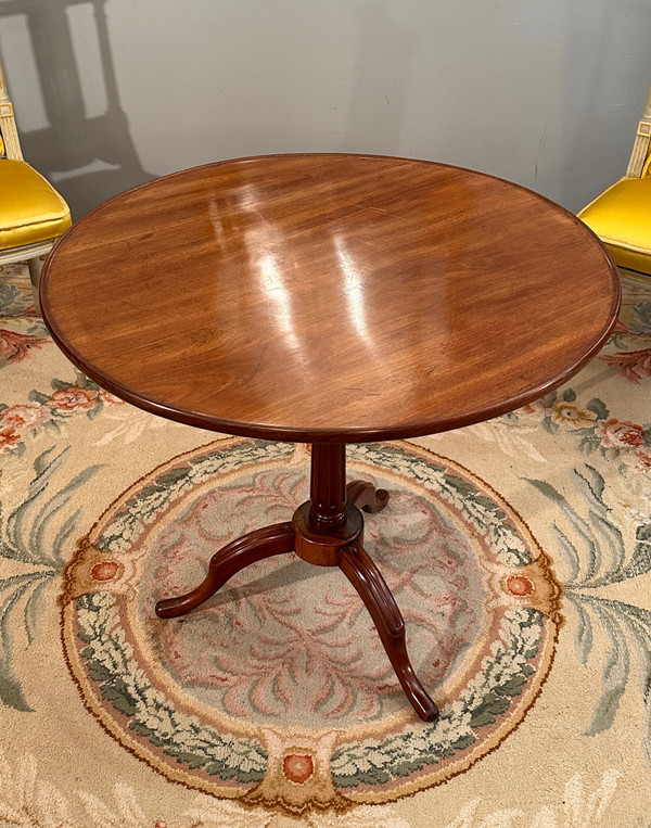 Gueridon Basculant En Acajou d'Epoque Louis XVI Vers 1780
