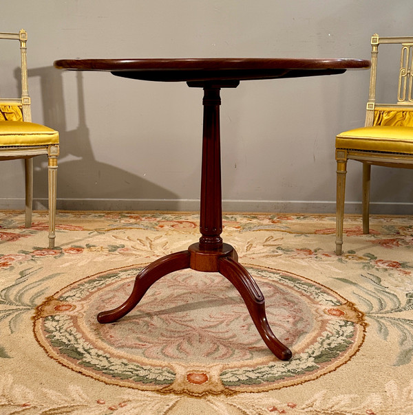 Gueridon Basculant En Acajou d'Epoque Louis XVI Vers 1780