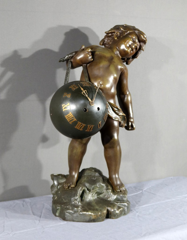 Regulate Clock, signed A. Moreau – Late 19th century