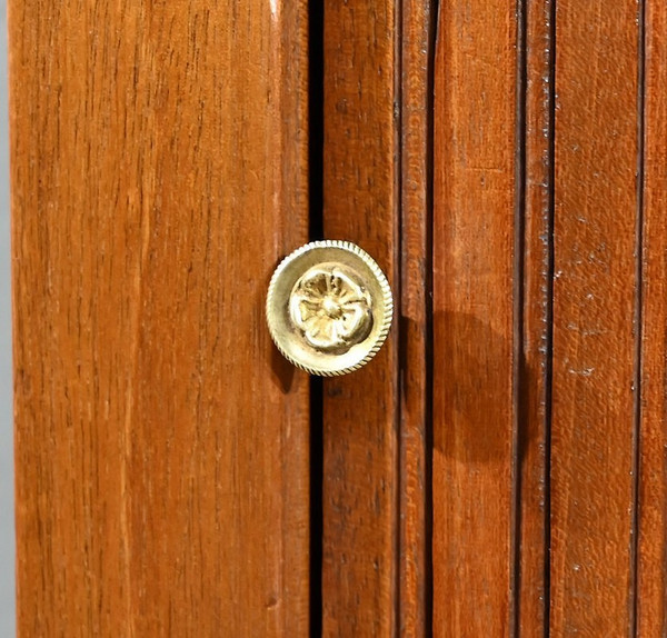 Kleiner Wohnzimmertisch aus Mahagoni, Louis XVI-Zeit – Ende des 18. Jahrhunderts