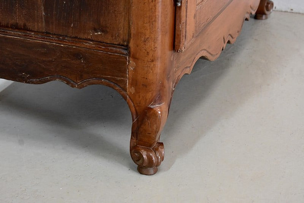 Kleiner Kleiderschrank aus Kirschholz, Region Angers, Stil Louis XV – 19. Jahrhundert