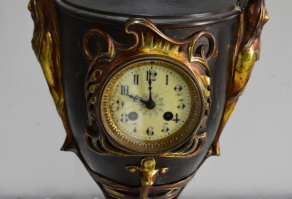 Regulate Vase Pendulum, Art Nouveau - 19th Century