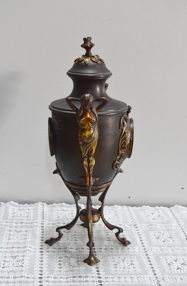 Regulate Vase Pendulum, Art Nouveau - 19th Century