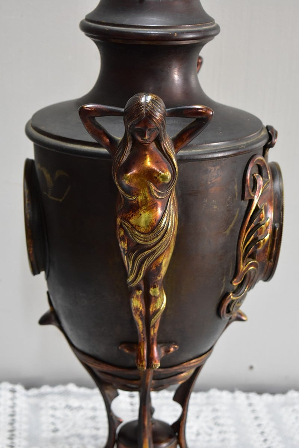 Regulate Vase Pendulum, Art Nouveau - 19th Century