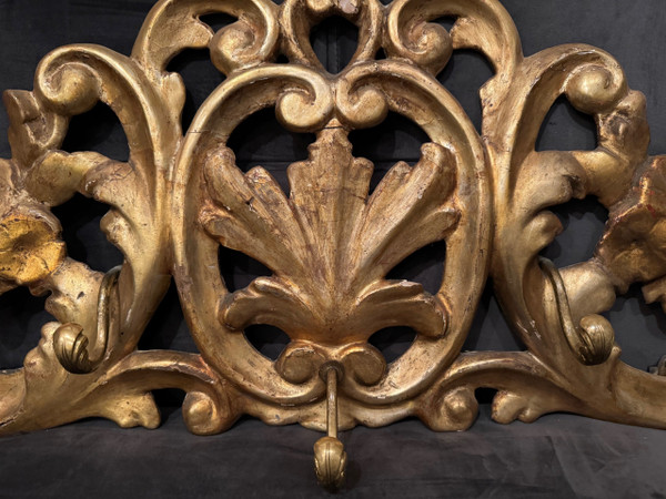 Rare porte-manteau en bois doré, Italie, 19e s.