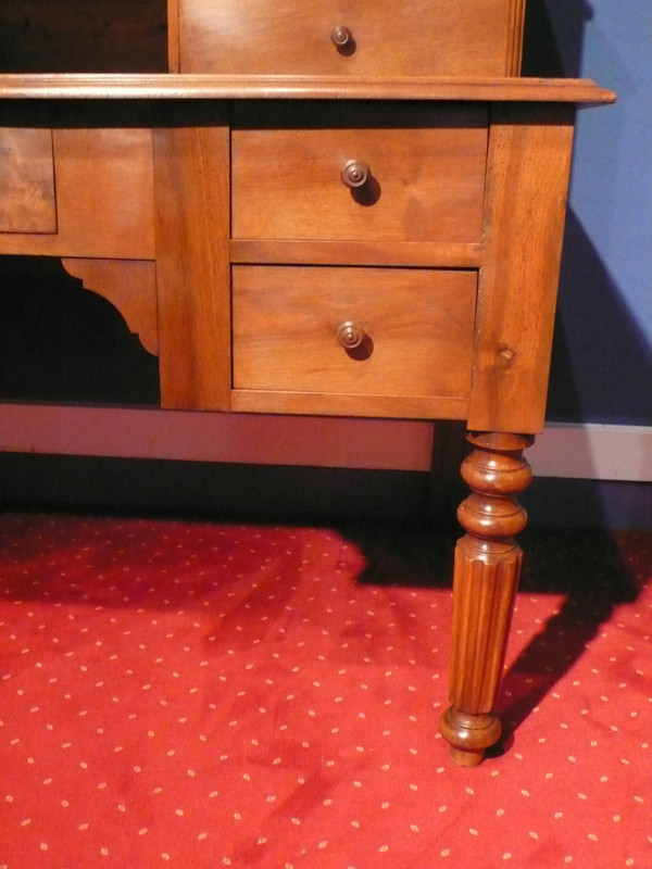 Bureau à gradin en noyer d’époque Louis-Philippe