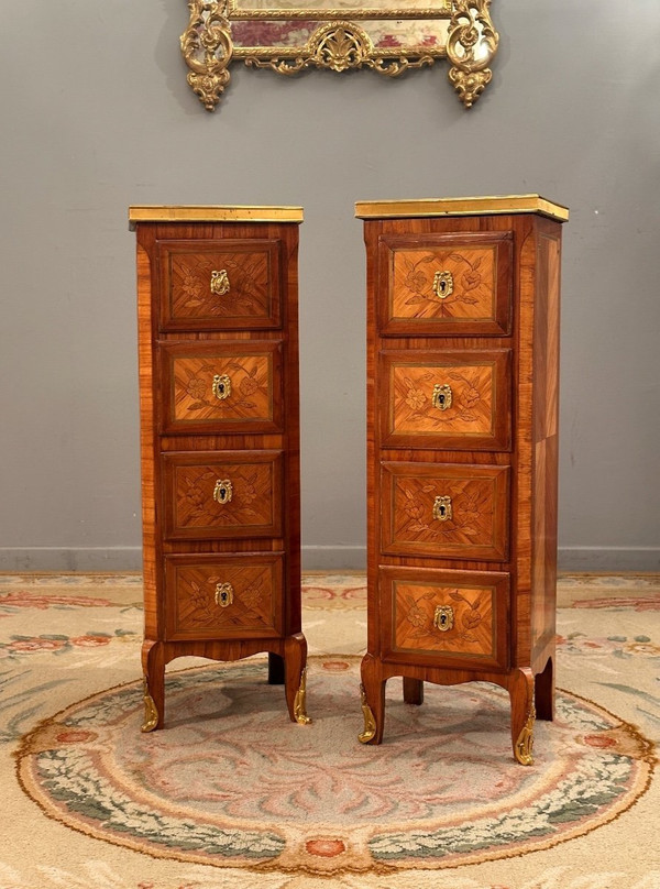 Paire De Petits Chiffonniers De Style Transition Louis XV Louis XVI XIXème