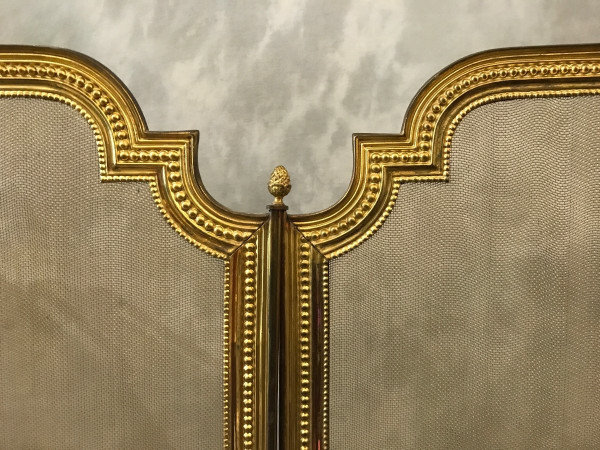 Pare feu de cheminée ancien en laiton doré d'époque 19 ème de style Louis XVI 