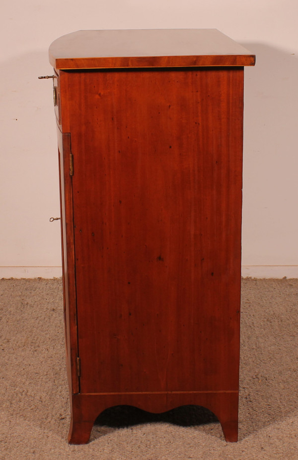 Credenza in mogano Sheraton di Giorgio III - XVIII secolo