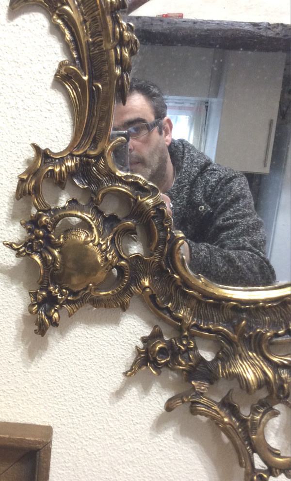 Konturenspiegel aus vergoldeter Bronze Stil Louis XV
