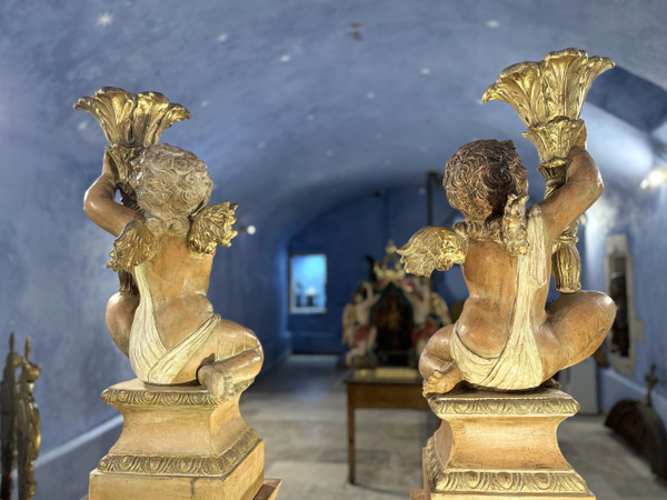 Importante Paire D’anges Porte-torchère En Céramique – Fin XIXe