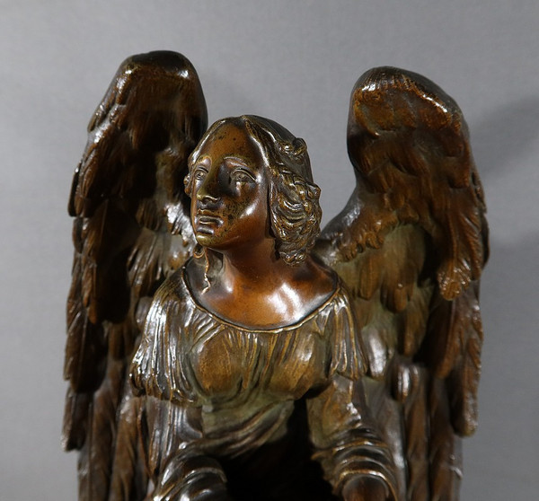 Horloge en Marbre et Bronze, « L’Ange en Contemplation » , Miroy Frères, époque Napoléon III