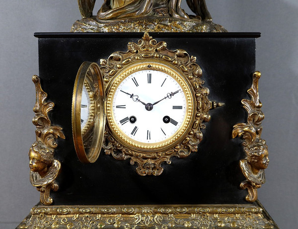 Horloge en Marbre et Bronze, « L’Ange en Contemplation » , Miroy Frères, époque Napoléon III