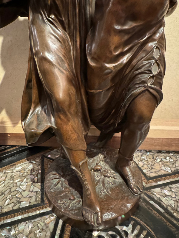 "Zwei Musikerinnen", Bronze mit Medaillenpatina, signiert DUMAIGE, um 1880
