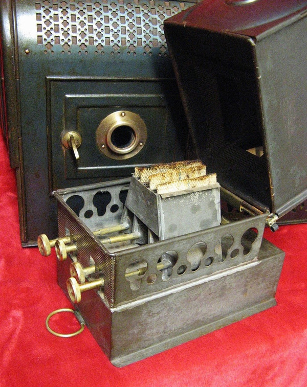 Mazo Helios Projection Magic Lantern.