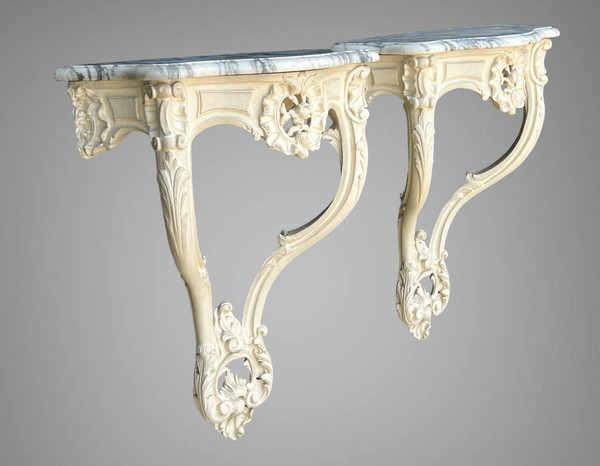PAIRE DE CONSOLES XIXe EN BOIS SCULPTÉ RECHAMPIES BLANC DE STYLE LOUIS XV