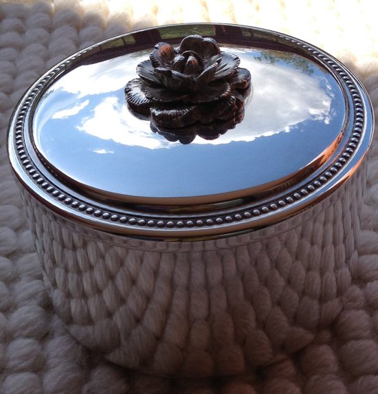 Charming silver box Saint Hilaire
