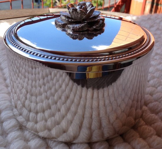 Charming silver box Saint Hilaire