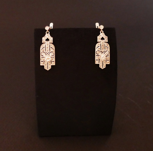 Platinum and Diamond Art Deco Earrings.