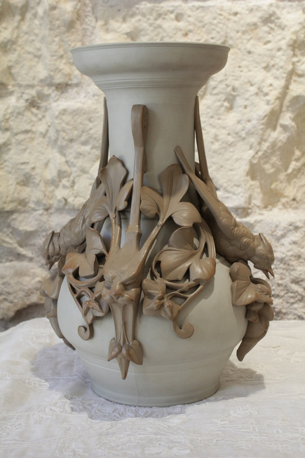 Vaso in gres con rondini e maschere, ceramica di Sarreguemines, fine XIX secolo