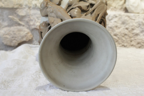 Vaso in gres con rondini e maschere, ceramica di Sarreguemines, fine XIX secolo