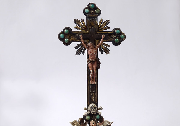 Piccolo Crocifisso Austria Vienna Argento smaltato Cristo turchese XIX secolo