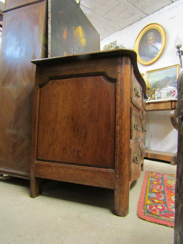 Louis XIV chest of drawers