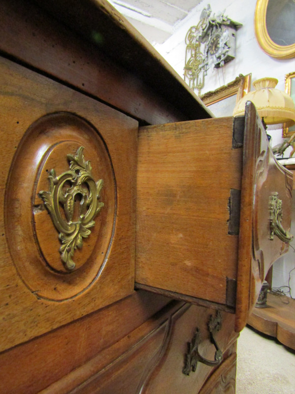 Louis XIV chest of drawers