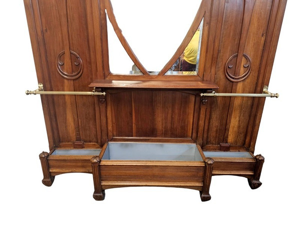 Important Vestiaire Art Nouveau "Coups de Fouet"