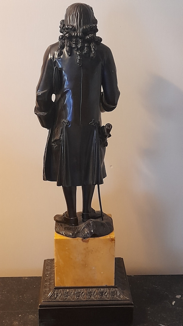 Voltaire (1694~1778) Bronzo patinato su base in marmo di Siena 