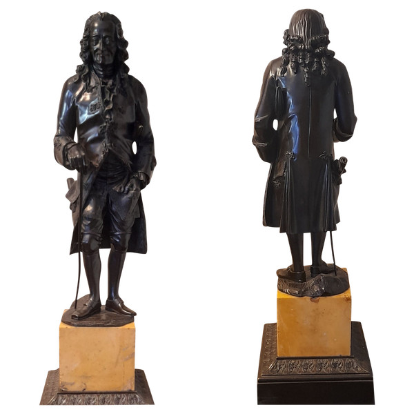 Voltaire (1694~1778) Bronzo patinato su base in marmo di Siena 
